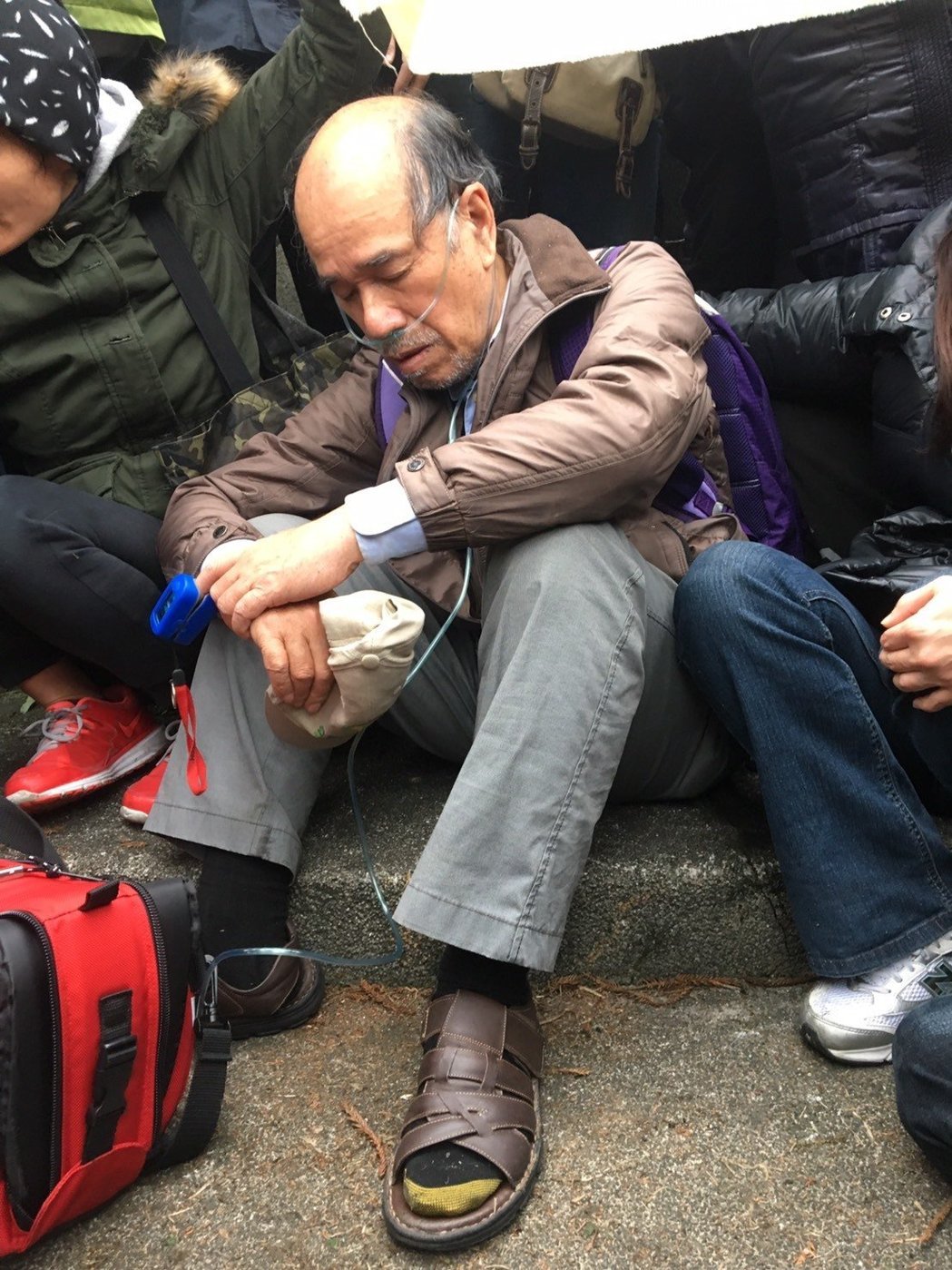 ���_(t��i)��(d��)����(sh��)�����Y��ʯ�~�񲻳����R·����ˣه