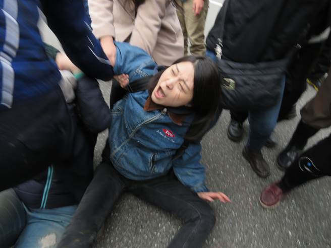 ���_(t��i)��(d��)����(sh��)�����Y��ʯ�~�񲻳����R·����ˣه