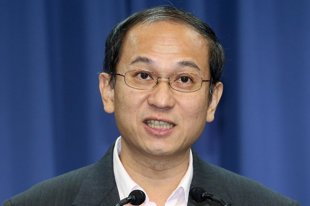 國(guó)民黨批綠營(yíng)抹黑軍公教 重申支持溫和漸進(jìn)改革 國(guó)民黨批綠營(yíng)抹黑軍公教 重申支持溫和漸進(jìn)改革