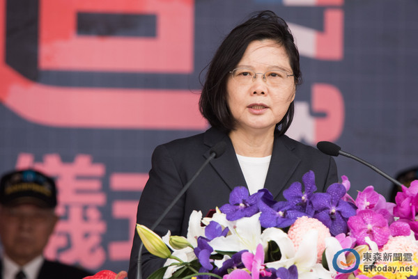 61年來(lái)首次 蔡英文與林全不見(jiàn)臺(tái)灣青年獎(jiǎng)?wù)碌弥? style= 61年來(lái)首次 蔡英文與林全不見(jiàn)臺(tái)灣青年獎(jiǎng)?wù)碌弥? oldsrc=