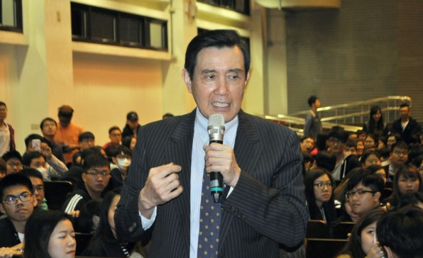 馬英九談服貿(mào)協(xié)議仍躺“立院” 直言“想起來很嘔” 馬英九談服貿(mào)協(xié)議仍躺“立院” 直言“想起來很嘔”