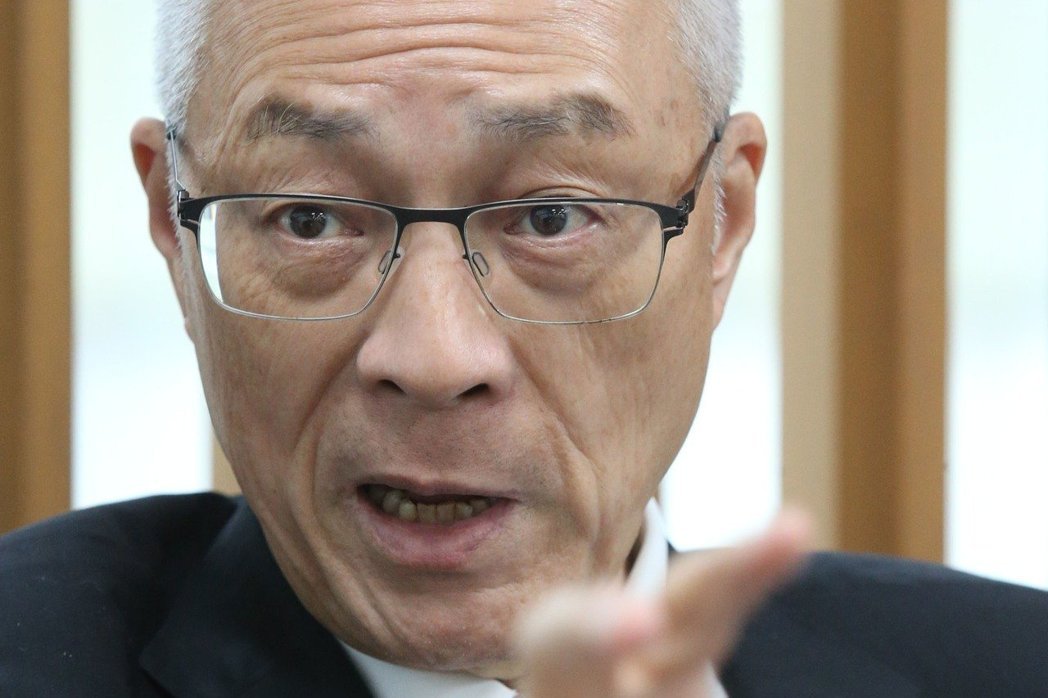 國(guó)民黨主席選戰(zhàn)倒計(jì)時(shí) 臺(tái)媒最新民調(diào):吳敦義第一 國(guó)民黨主席選戰(zhàn)倒計(jì)時(shí) 臺(tái)媒最新民調(diào):吳敦義第一