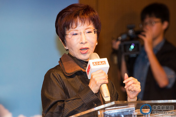 洪秀柱:蔡英文嘴上說“司法改革” 卻只想如何掌權(quán) 洪秀柱:蔡英文嘴上說“司法改革” 卻只想如何掌權(quán)