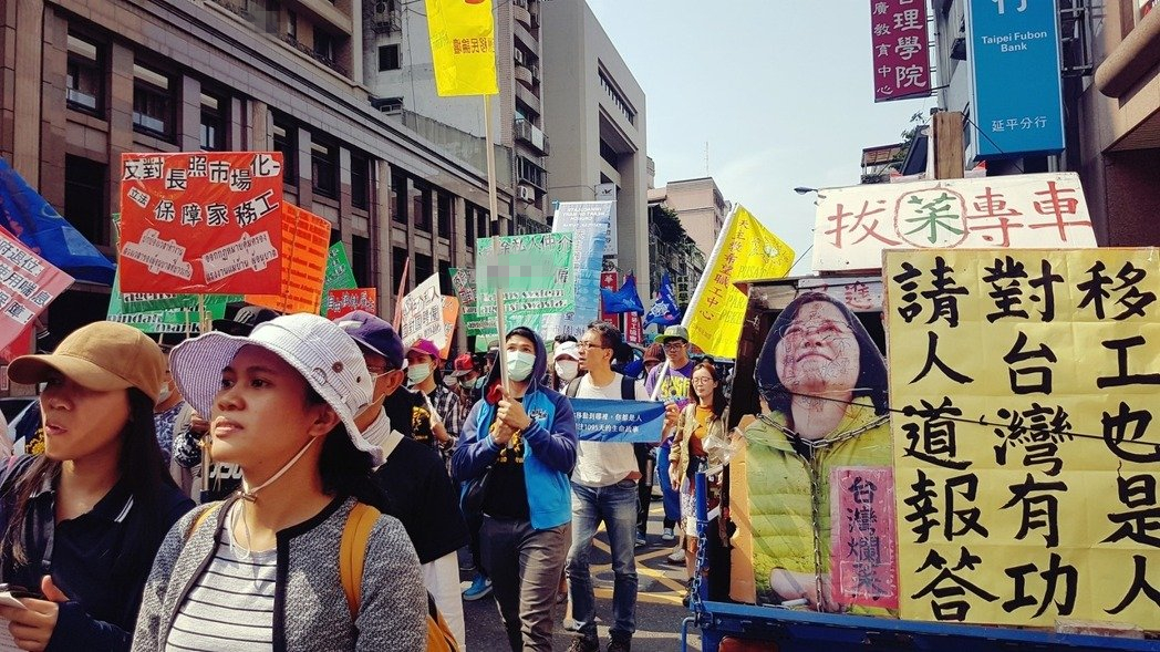 ��ǧ���⼮�ƹ��Ͻ���̮�(d��ng)��ŭ�� �εõ���ƽ��(du��)��