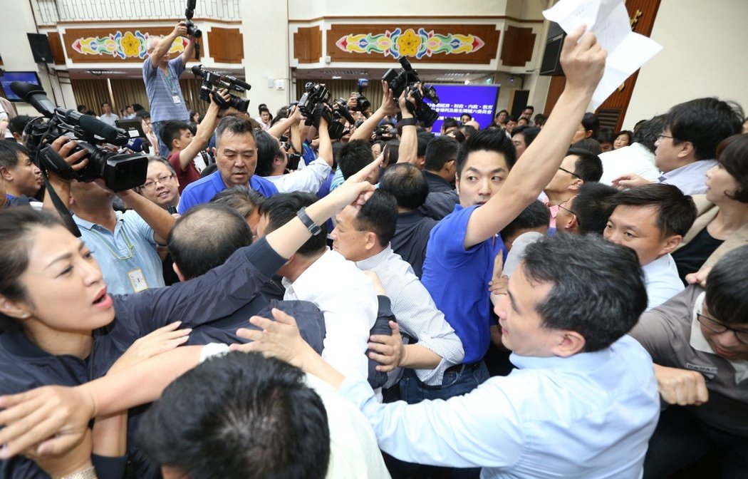 ��������Q���� �_"��Ժ"��"ǰհ"�{(l��n)�G����ȫ����