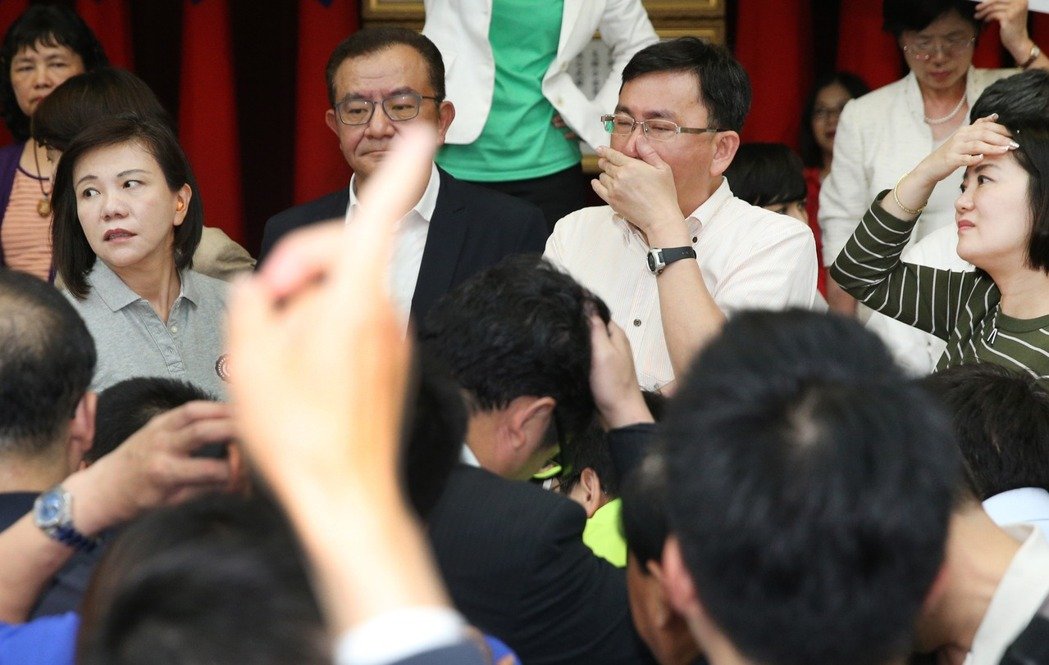 �_������C�����ݡ��䶷�����{����������G�]Ŀ�B(y��ng)����