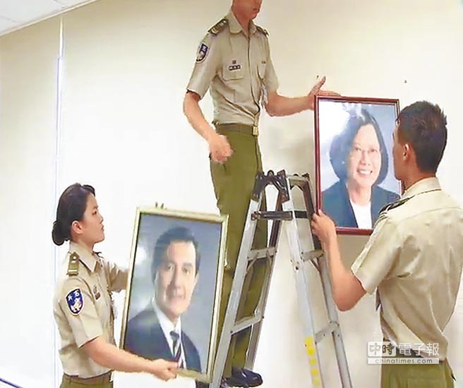 ���Z�RӢ��׌��(j��ng)��ԭ��̤�� ��Ӣ�����׌"��(j��ng)��׃��"