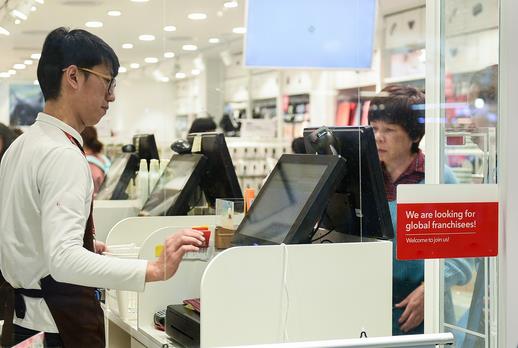 ���M(j��n)�h�����Ō��Ӱ��������S:�l(f��)�A���D(zhu��n)���˕�(hu��)��܇