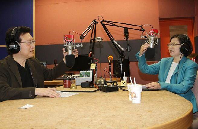 ��Ӣ�Ĉ�(zh��)��1�����g�x���ܹ�� ý�w��:��ֻʣ�ɗl·