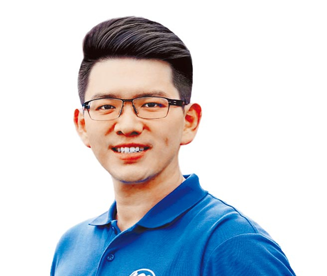 臺灣青年:蔡英文執(zhí)政下的臺灣一無是處 臺灣青年:蔡英文執(zhí)政下的臺灣一無是處