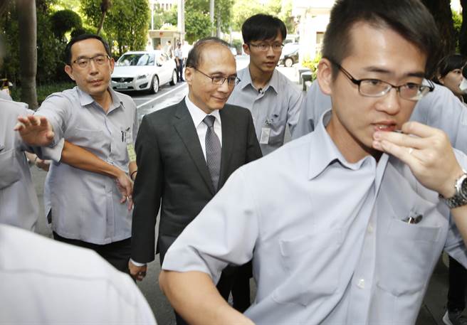 ����Ժ14�յ�2���R�r���^�m(x��)̎��ǰհ�A����������h����ί��һ�������A��������u�|·�ڵȺ���������Ժ�L����ȫ���У��ڴ����S��İ����и����(zh��n)���ֲ����M�롰����Ժ��