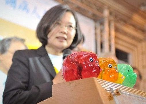 臺(tái)灣工業(yè)總會(huì)喊話蔡英文:兩岸“互凍” 臺(tái)灣恐全盤皆輸 臺(tái)灣工業(yè)總會(huì)喊話蔡英文:兩岸“互凍” 臺(tái)灣恐全盤皆輸