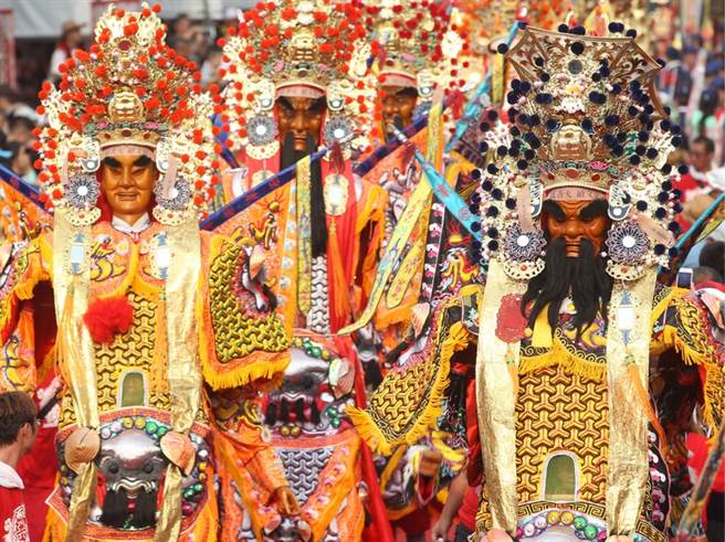 �̮�(d��ng)�֠�(zh��ng)�h���������T��֮ŭ�� 200�m�R10�f�ű����h