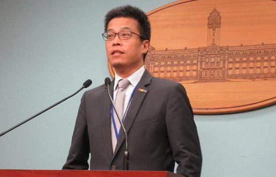 �����܌Ҵ�����(zh��n)��Ӣ�� �������c���M�h������w��