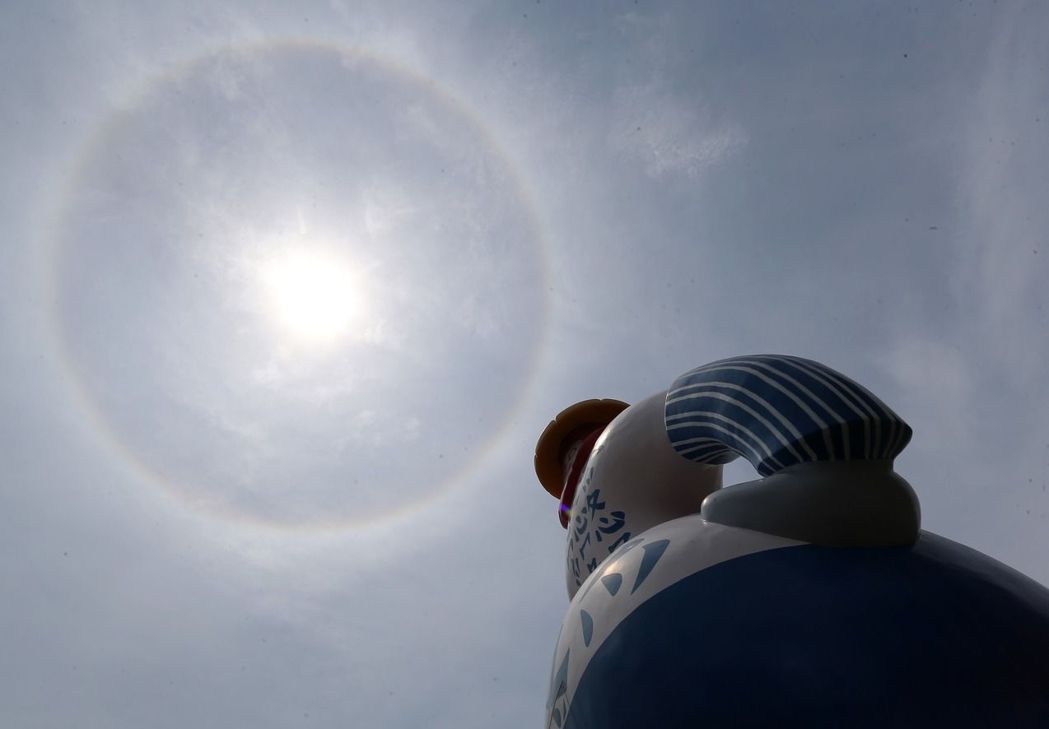 臺異象政治學:日暈叫蔡英文領(lǐng)導人 冰雹稱馬英九妖孽.jpg