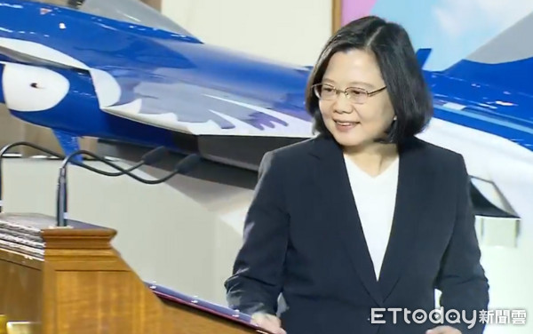 ��Ӣ�ķQ(ch��ng)�ɰ�����(hu��)�߻�����(qu��n)��· ��(gu��)���h:�ȱ��(zh��)��߀����