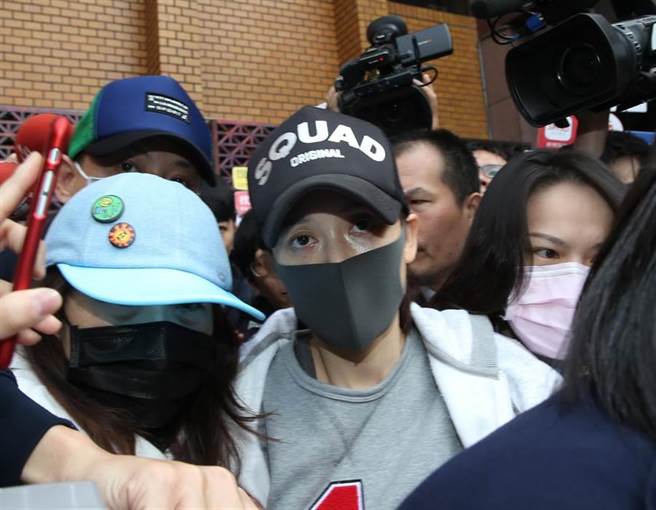 ꐆ̶����{ֻ��һ��ơ����������ڣ����٣�������