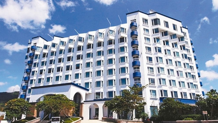 “屏東女兒”蔡英文上臺屏東墾丁飯店倒閉 60名員工面臨失業(yè) “屏東女兒”蔡英文上臺屏東墾丁飯店倒閉 60名員工面臨失業(yè)