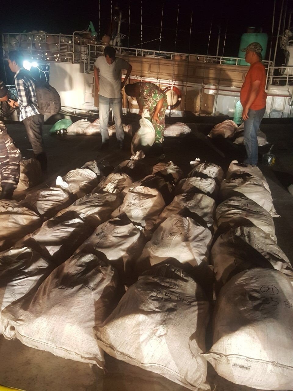 ӡ����������������܊�Ĵ�œ��(n��i)ȡ��������ϴ�