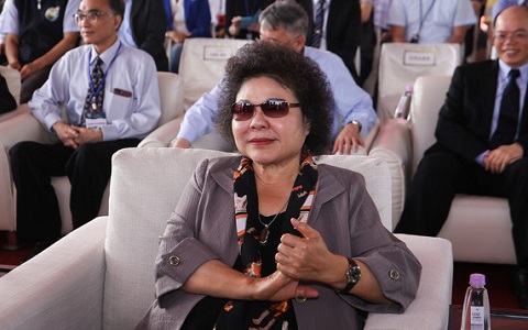 ��Ӣ���k�����C��(sh��)ꐾ�11�ձ��Ͻ����ؕ��Lһ