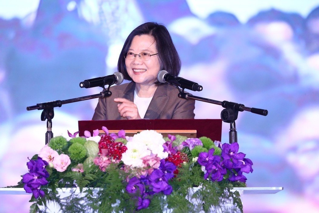 國(guó)民黨談蔡英文"你不知道我在接近你"說(shuō):原來(lái)是pm2.5 國(guó)民黨談蔡英文"你不知道我在接近你"說(shuō):原來(lái)是pm2.5