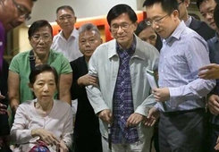 �ˮ�����Ҧ�����x�e"����" ����о:�бO(ji��n)��̎���?