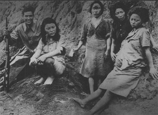 國際慰安婦紀(jì)念日 馬英九批蔡英文刪課綱抹去歷史記憶 國際慰安婦紀(jì)念日 馬英九批蔡英文刪課綱抹去歷史記憶