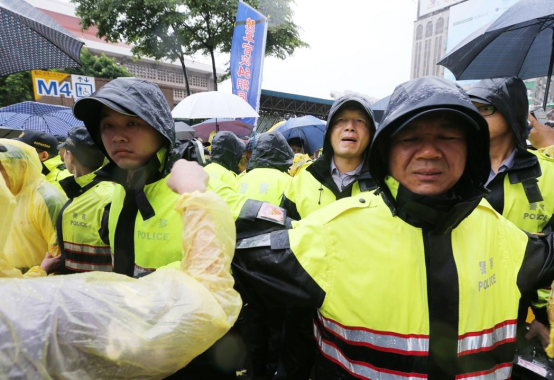 ��Ӣ�ġ��������⿳�� �_���־S���q�缈�ϻ���