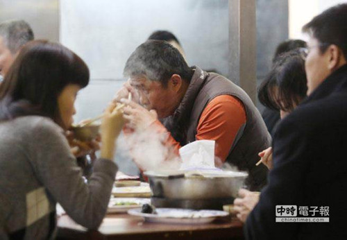 һ�󲨶��u��ϯ���_(t��i)�����̮�(d��ng)���W���vŲ������˦偡�