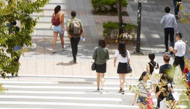 蔡英文走自己的路讓臺(tái)灣民眾“無(wú)路可走” “前瞻”變“錢沾”便民成空談 蔡英文走自己的路讓臺(tái)灣民眾“無(wú)路可走” “前瞻”變“錢沾”便民成空談