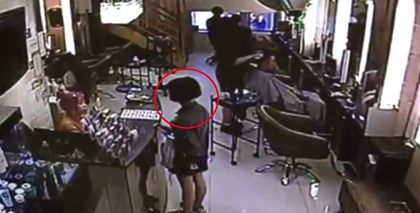 �_��һ��Ů���������^�����ܣ�