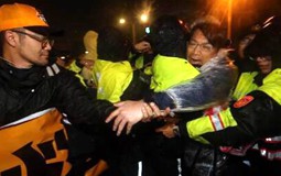 �r(sh��)������