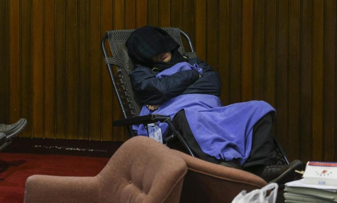 民進黨民代被爆開會看電影強勢嗆聲:不想聽國民黨念經(jīng) 民進黨民代被爆開會看電影強勢嗆聲:不想聽國民黨念經(jīng)