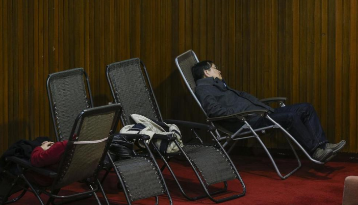 民進黨民代被爆開會看電影強勢嗆聲:不想聽國民黨念經(jīng) 民進黨民代被爆開會看電影強勢嗆聲:不想聽國民黨念經(jīng)