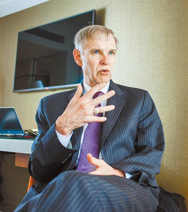 �������_�f(xi��)��ǰ������ϯ�����