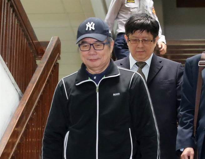 蔡正元被押4月卻全被盤(pán)問(wèn)馬英九 遭疑就為去證明馬有罪 蔡正元被押4月卻全被盤(pán)問(wèn)馬英九 遭疑就為去證明馬有罪