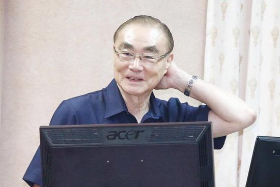 馮世寬上任后屢失言 剛說(shuō)完"持續(xù)努力"就被蔡告知走人 馮世寬上任后屢失言 剛說(shuō)完"持續(xù)努力"就被蔡告知走人