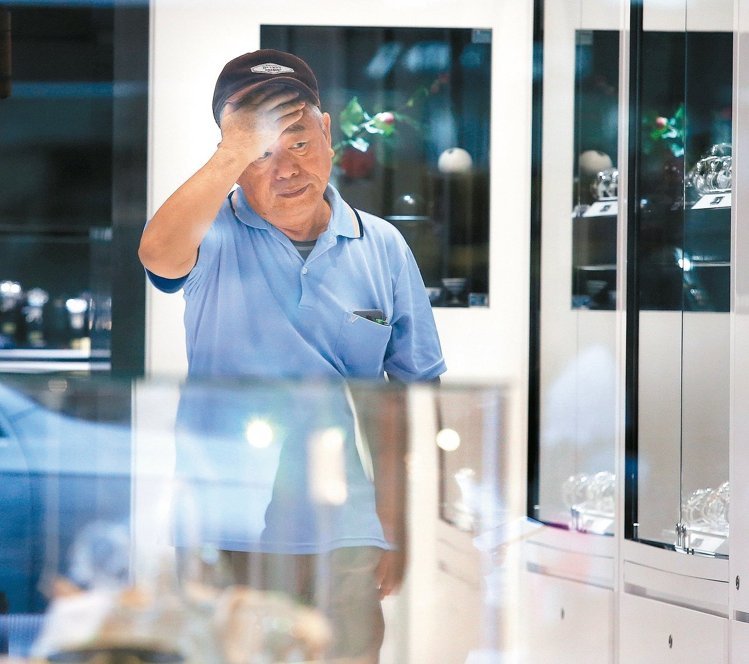 臺灣第3季度GDP保1不成變負(fù)1 消費(fèi)跌至6年新低 臺灣第3季度GDP保1不成變負(fù)1 消費(fèi)跌至6年新低