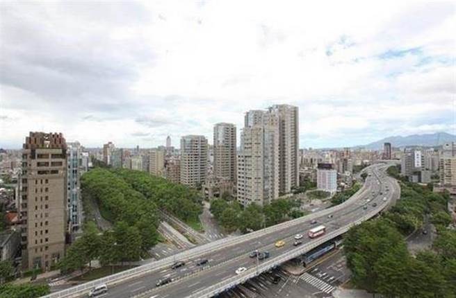 臺(tái)北房價(jià)跌幅全球居首 媒體指蔡英文恐讓房市更慘 臺(tái)北房價(jià)跌幅全球居首 媒體指蔡英文恐讓房市更慘