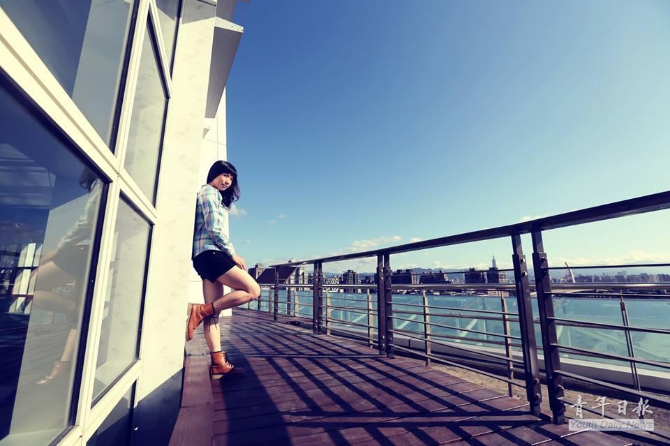 �M�D:�_��Ů�w�ІTȹ�b�պ��Ը�