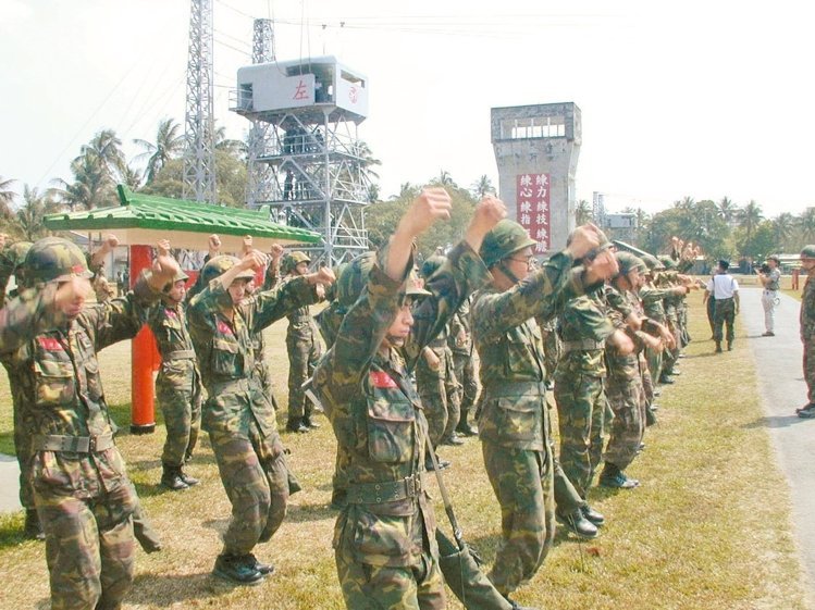 因違反水土保持規(guī)定 臺(tái)軍基地遭縣政府罰款30萬(wàn) 因違反水土保持規(guī)定 臺(tái)軍基地遭縣政府罰款30萬(wàn)