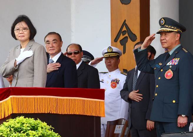 馮世寬要求軍政軍令高層避免同場:以防被大陸"斬首" 馮世寬要求軍政軍令高層避免同場:以防被大陸"斬首"