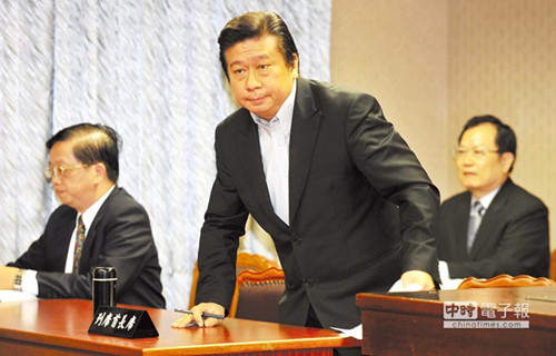 臺媒:張顯耀談判桌上“拼命三郎”緋聞多