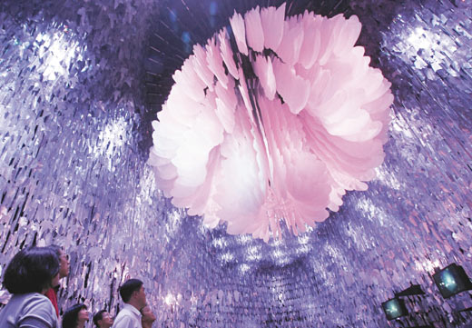 ��������(m��ng)���^�����d�ľ޴󻨰��Ԍm��׌���^�񱊻������x�������ڻ����Ԍm����͸�^���f�����^�̣�����ֲ���c���x�Ļ��������P(gu��n)ϵ���DƬ��Դ���_(t��i)����(li��n)�ψ�(b��o)��