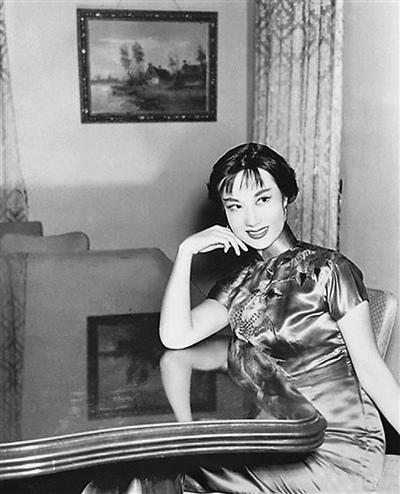 ���oɽ�zӰչ���_(t��i)չ��50�����δʾ�˵�Ф����Ʒ