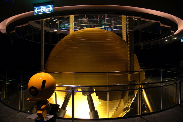 絕對(duì)奇妙--全球最大風(fēng)阻尼器 - hhgwei - hhgwei的博客 絕對(duì)奇妙--全球最大風(fēng)阻尼器 - hhgwei - hhgwei的博客