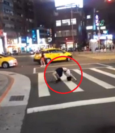 ��Ů��������^�R··�˂�(c��)Ŀ�����ÿ��¡�