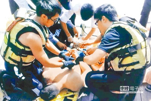 ͨ�����ϰ֞��ܾ���r��3������ǰ��������