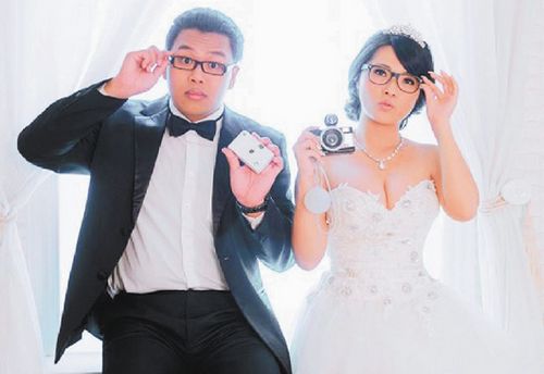 �����״μs����·���˸Є�Ů���������˚w���D��