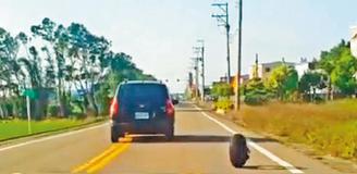 車輪掉了繼續(xù)開司機疑酒駕被警察盯上(圖)
